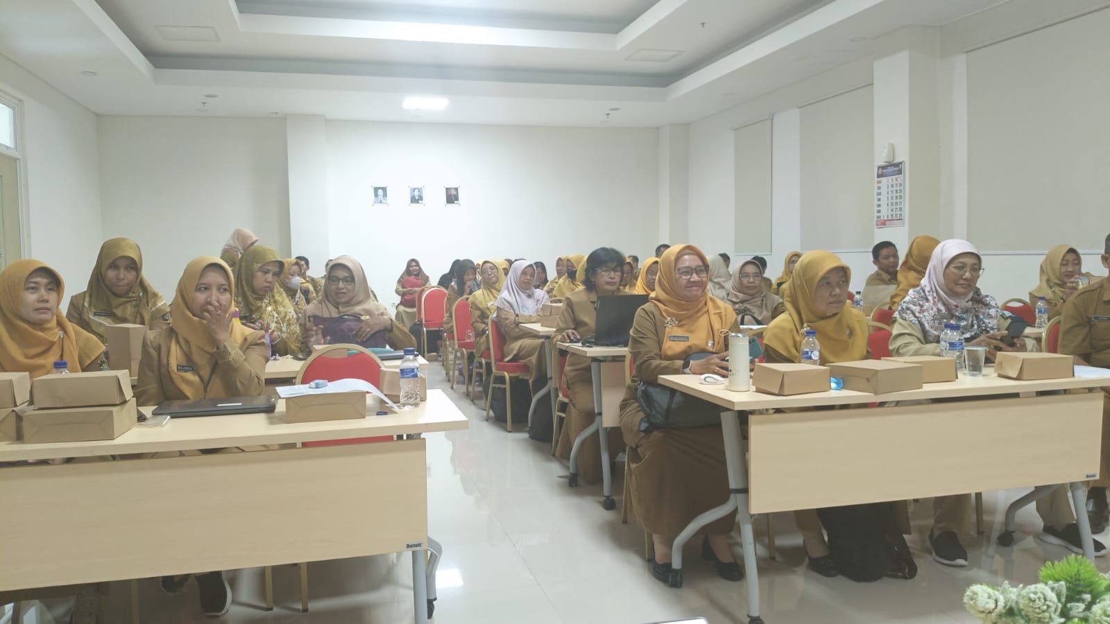 Bimtek Penulisan bahan Ajar jenjang SD